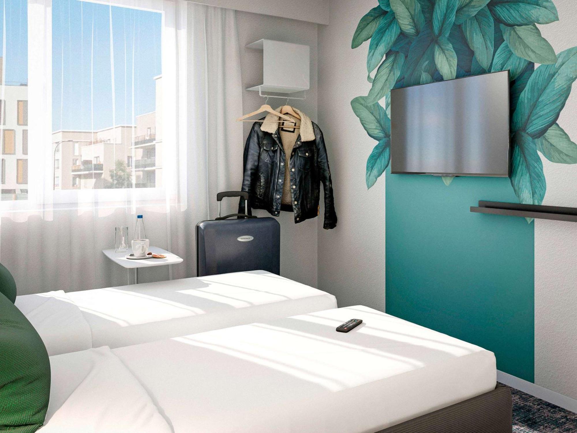 Отель Ibis Styles Bezons Paris La Defense Экстерьер фото